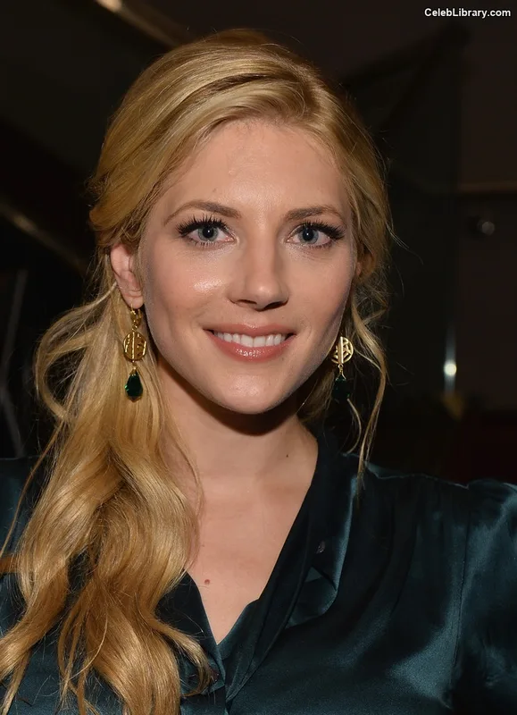 Katheryn Winnick photo 24 of 399