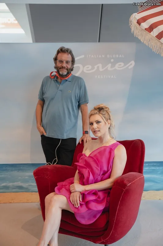 Katheryn Winnick photo 22 of 399
