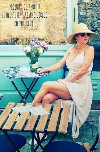 Katheryn Winnick photo 7 of 399