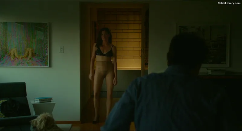 Kathryn Hahn photo 22 of 43