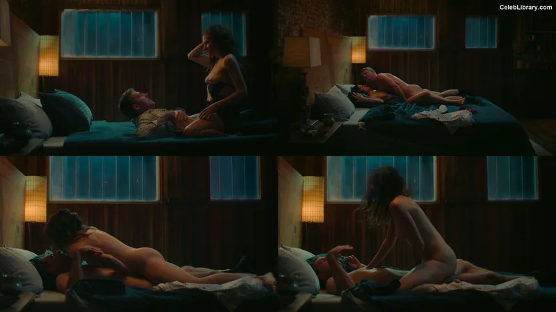 Kathryn Hahn photo 11 of 43