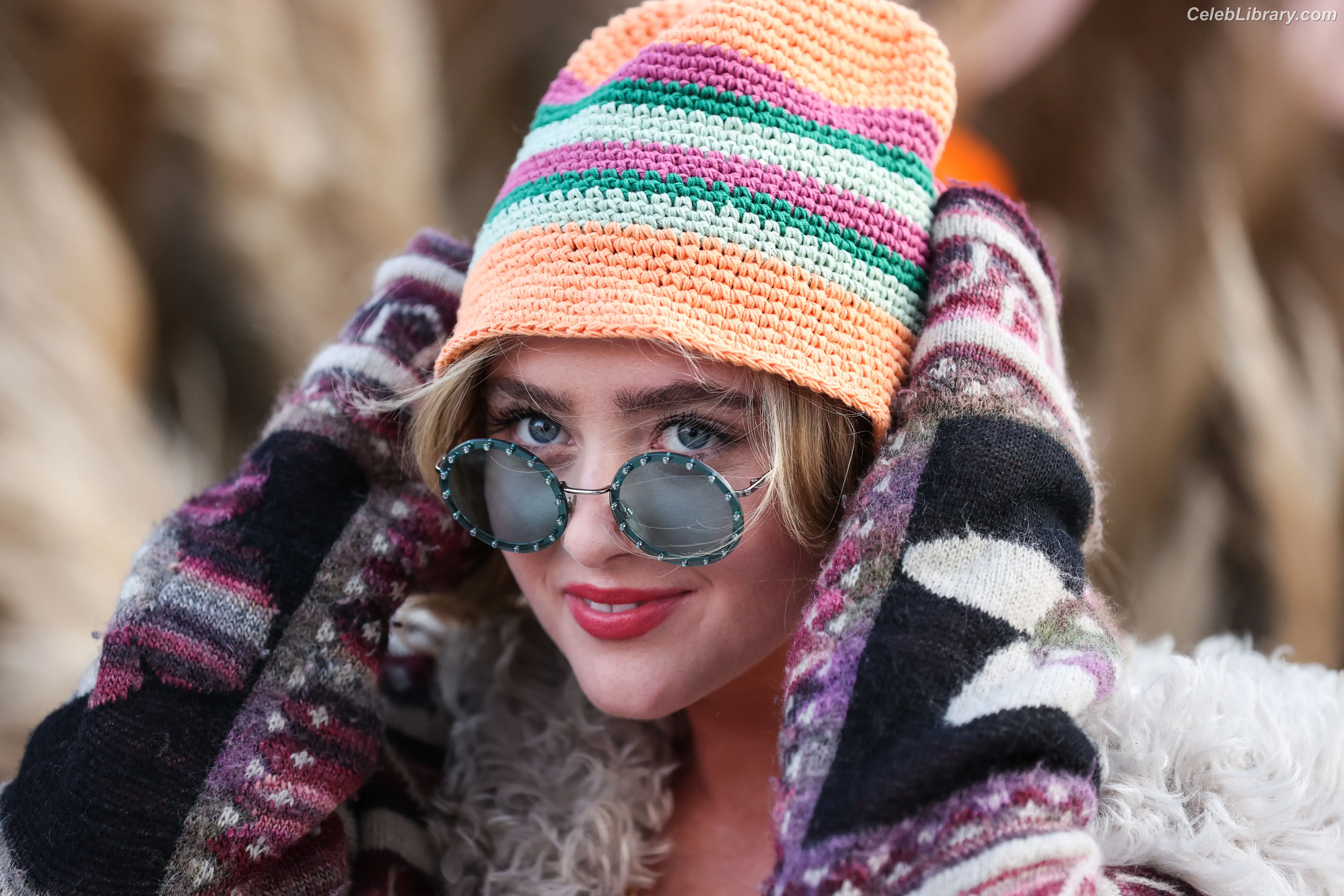 Kathryn Newton photo 14 of 1451