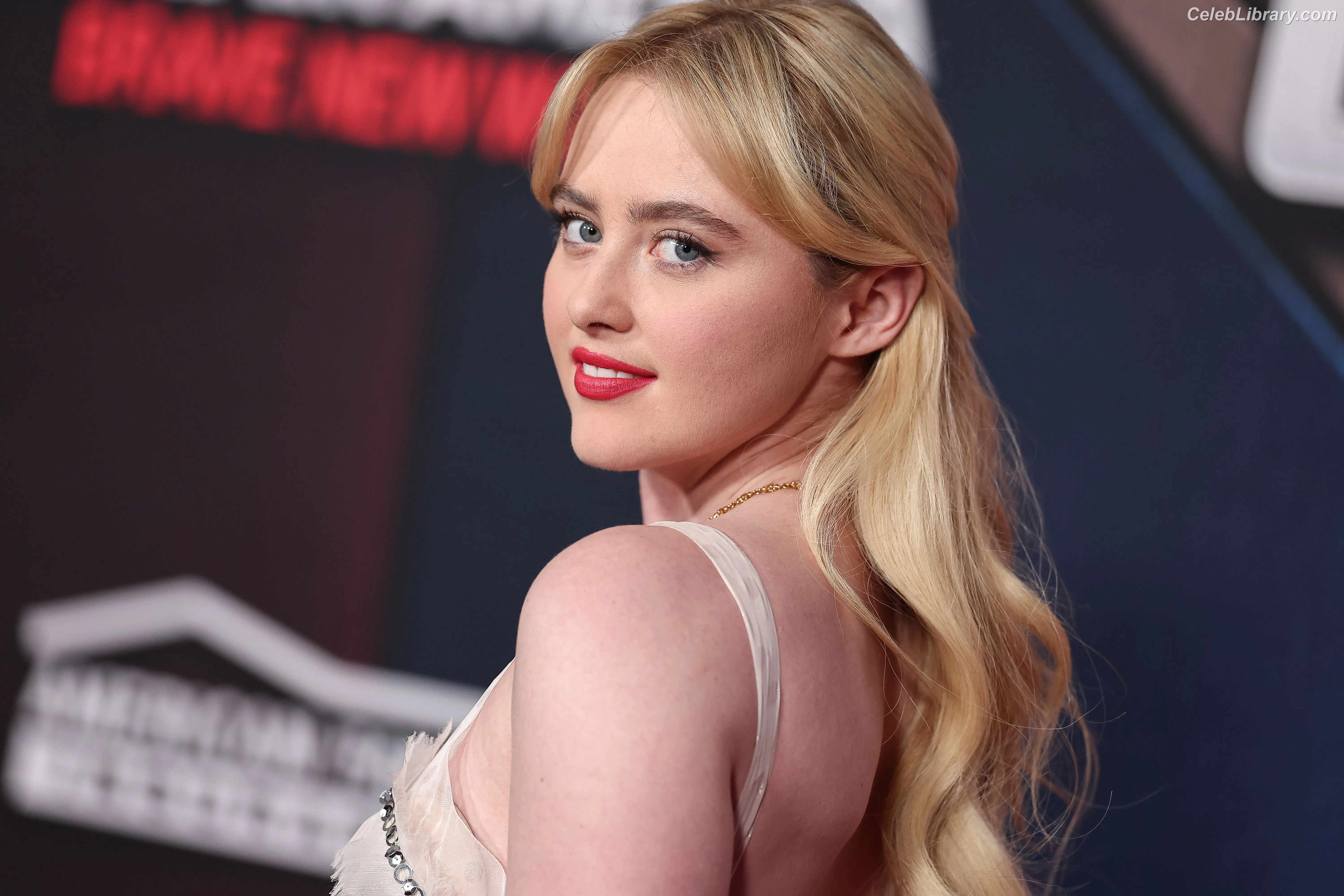Kathryn Newton photo 3 of 1451
