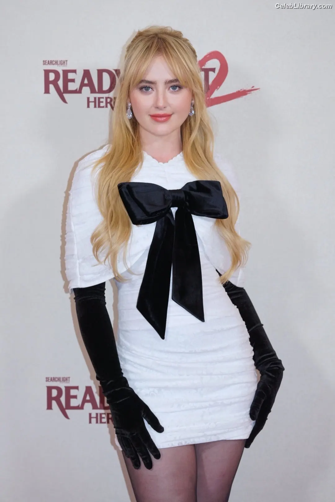 Kathryn Newton photo 24 of 1451