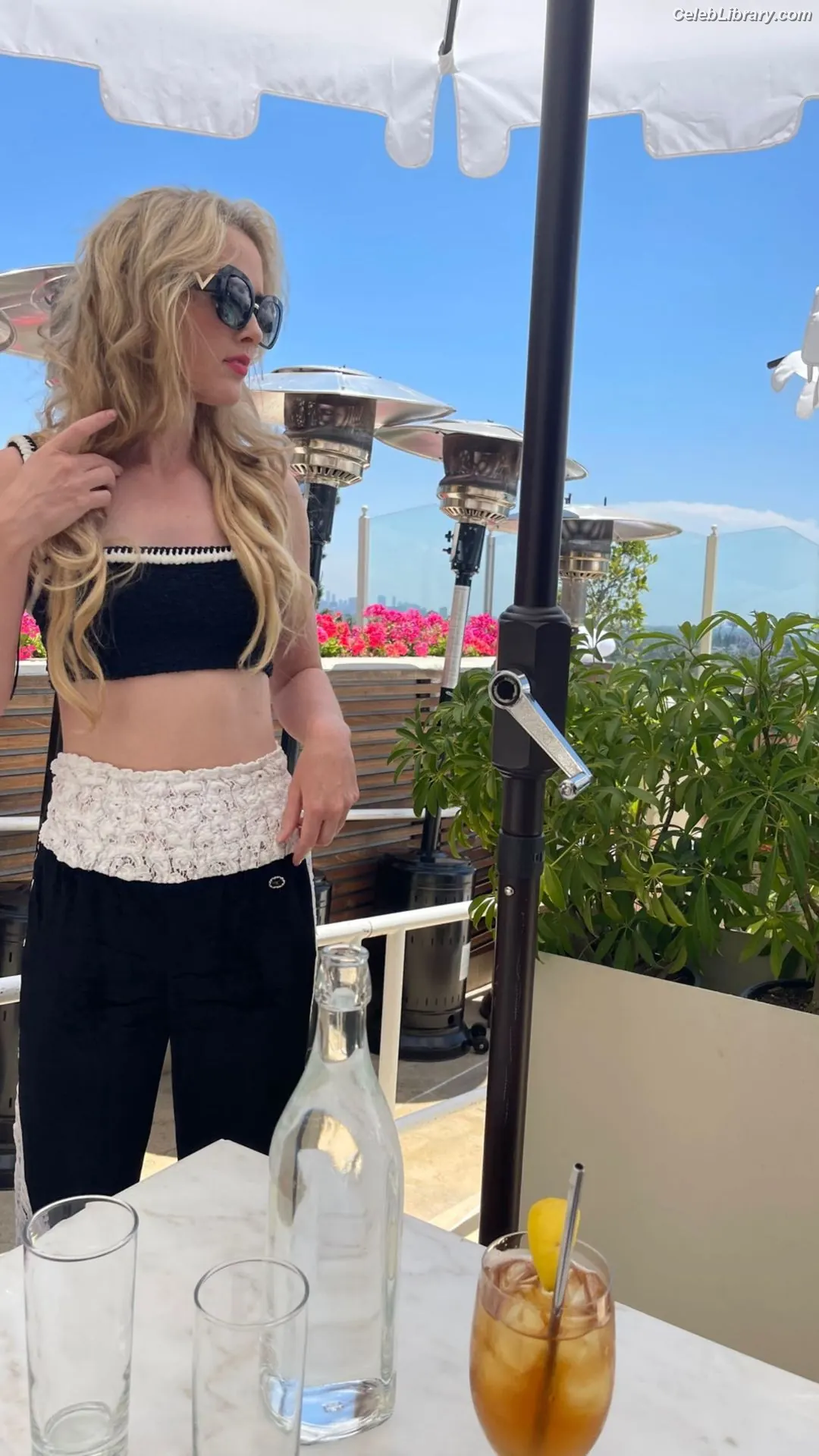 Kathryn Newton photo 12 of 1451