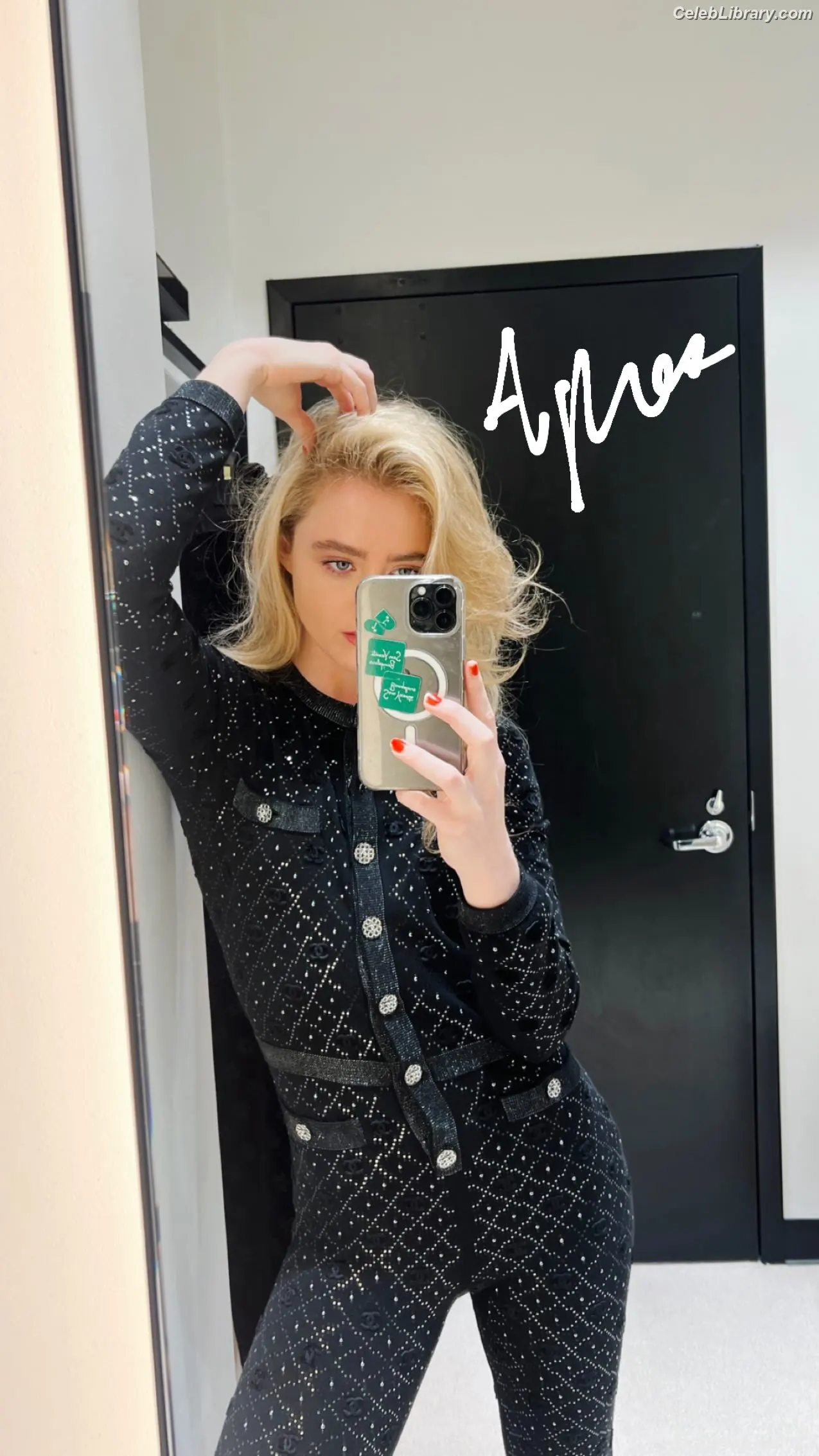 Kathryn Newton photo 21 of 1451