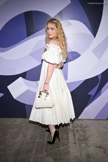 Kathryn Newton photo 15 of 1451