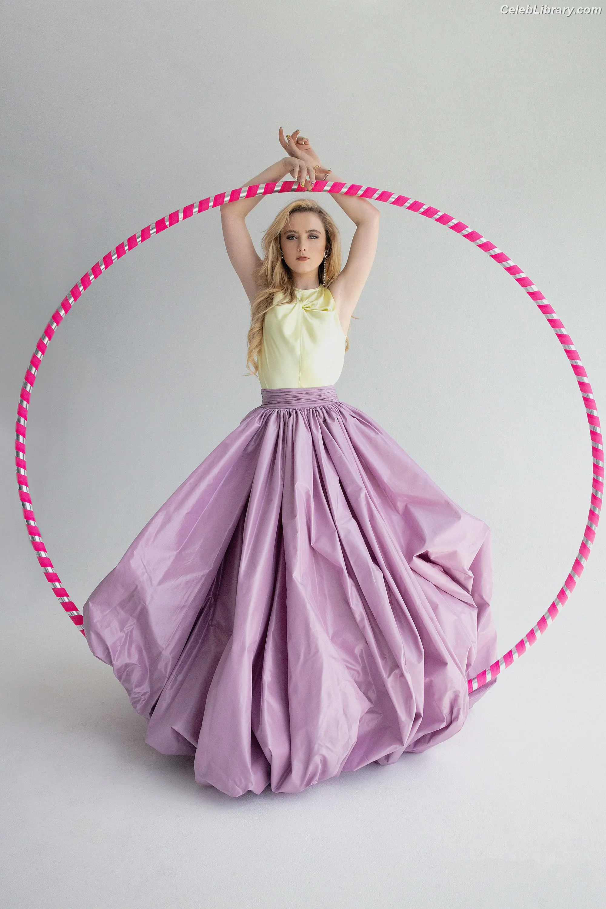 Kathryn Newton photo 22 of 1451