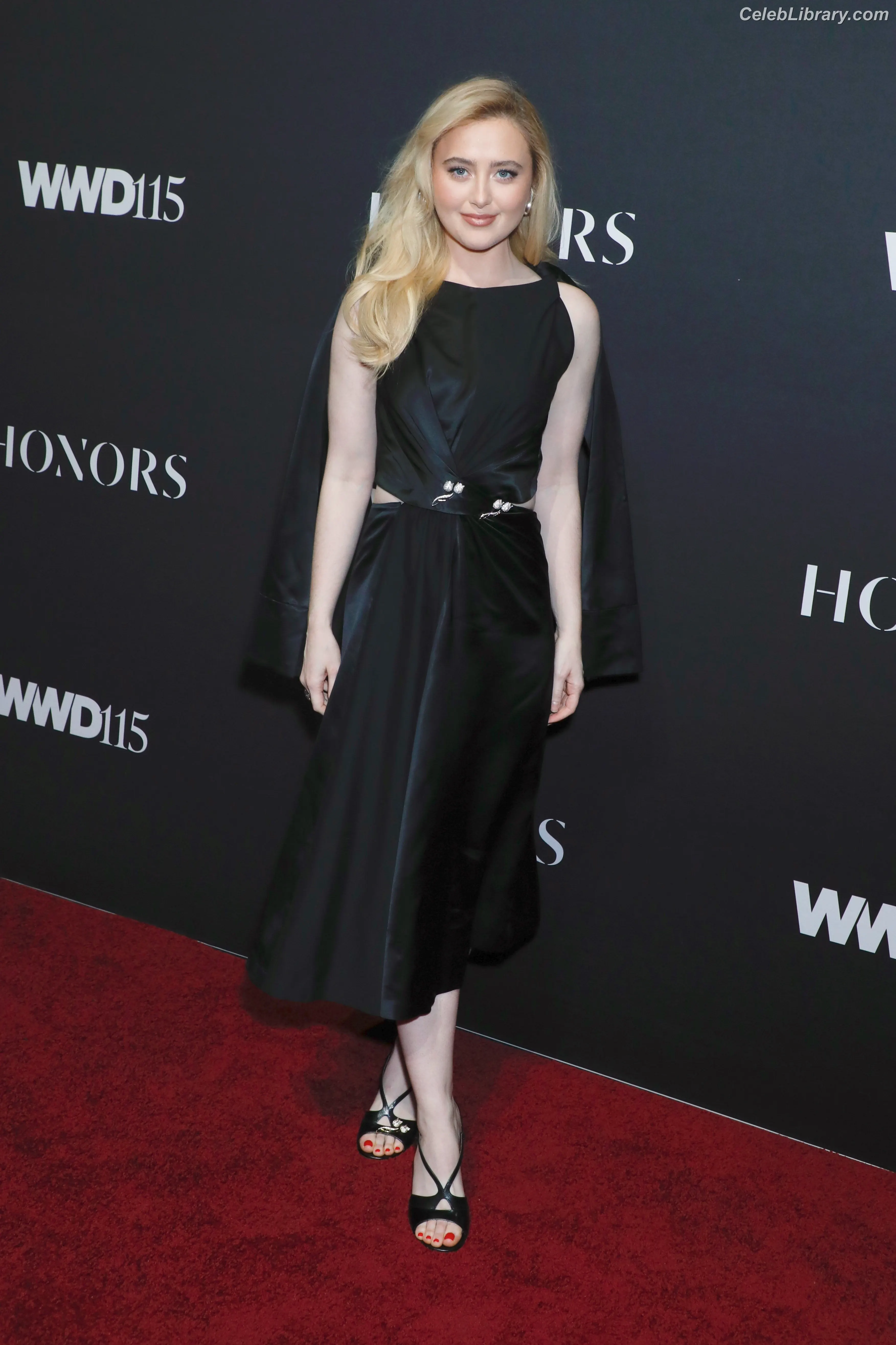 Kathryn Newton photo 14 of 1451