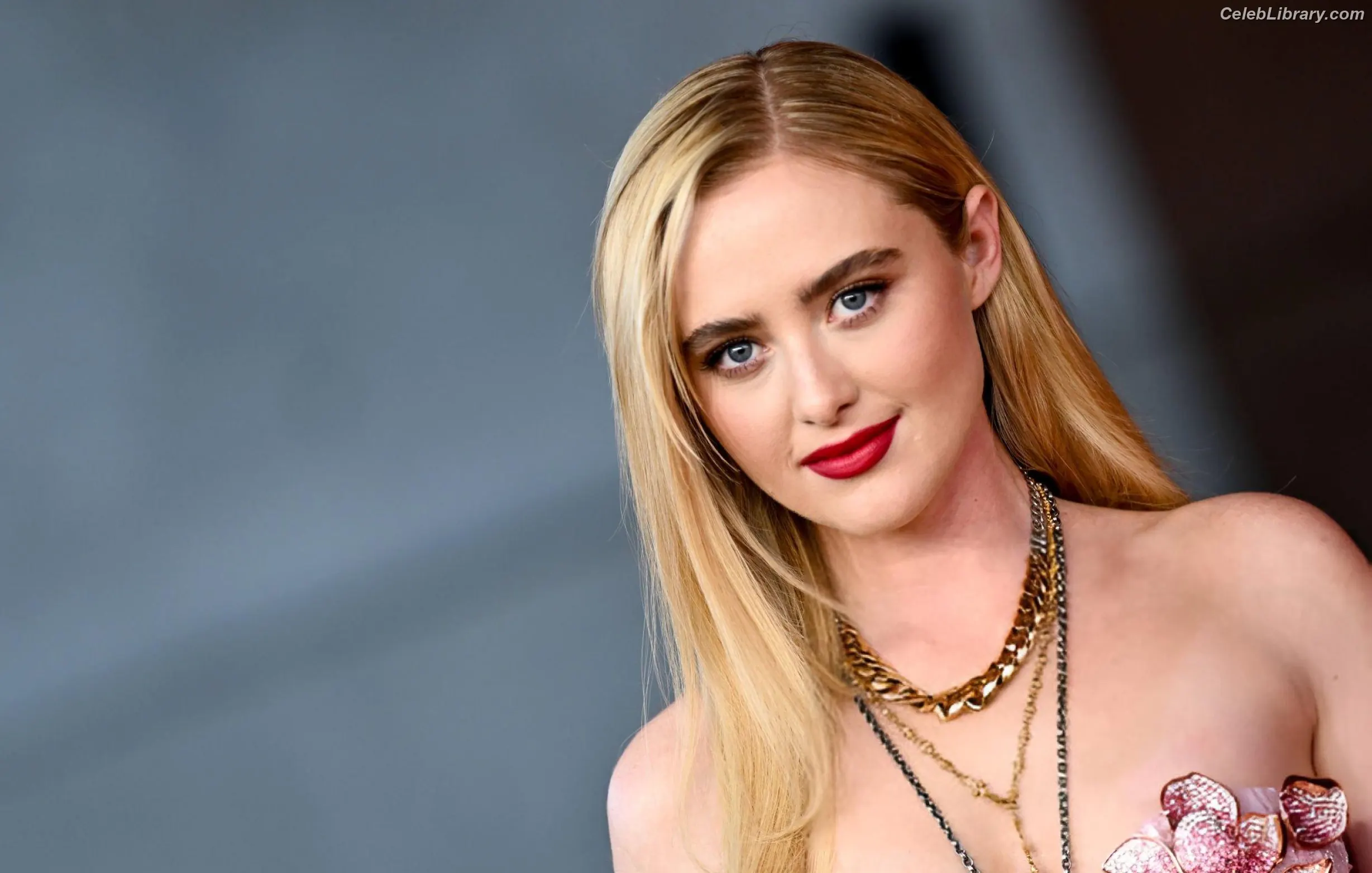 Kathryn Newton photo 23 of 1451