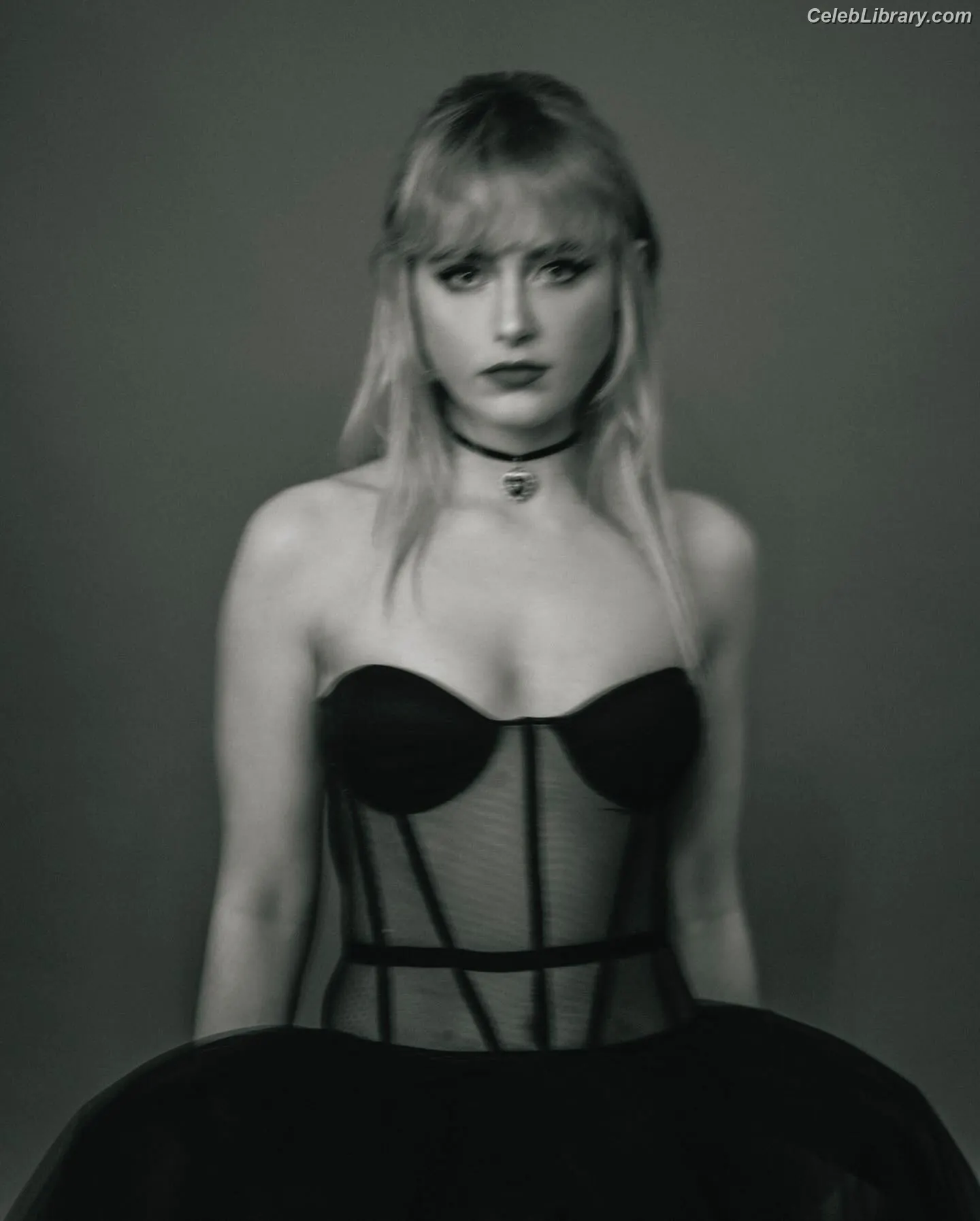 Kathryn Newton photo 9 of 1451