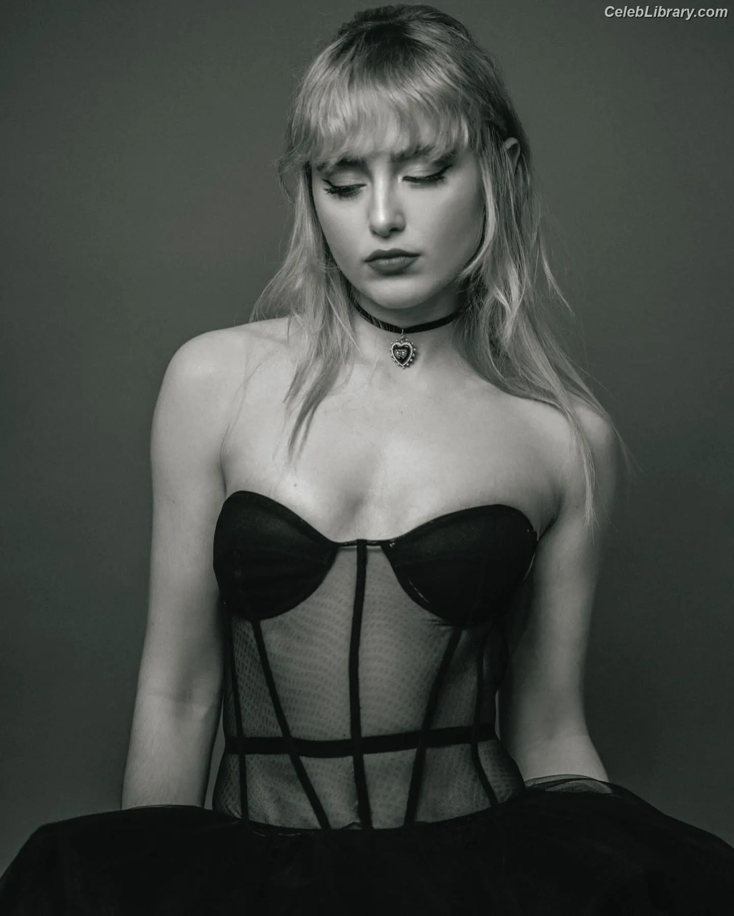 Kathryn Newton photo 10 of 1451
