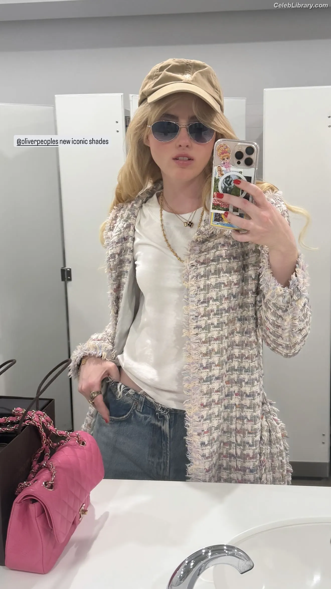 Kathryn Newton photo 14 of 1451