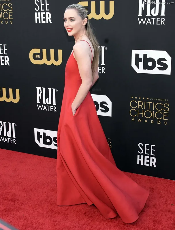Kathryn Newton photo 21 of 1452