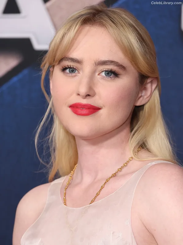 Kathryn Newton photo 7 of 1452