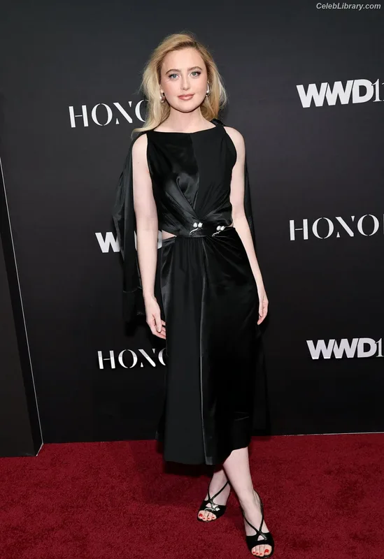 Kathryn Newton photo 24 of 1452