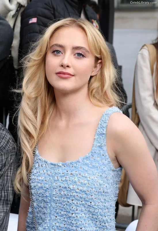 Kathryn Newton photo 5 of 1452