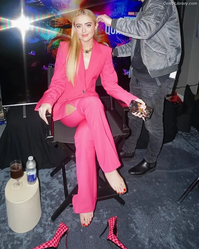 Kathryn Newton photo 12 of 1452