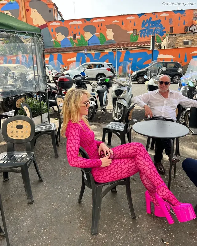Kathryn Newton photo 7 of 1452