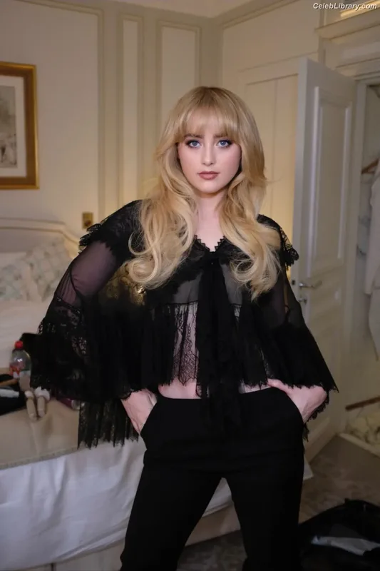 Kathryn Newton photo 20 of 1452
