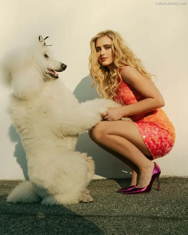 Kathryn Newton photo 23 of 1452