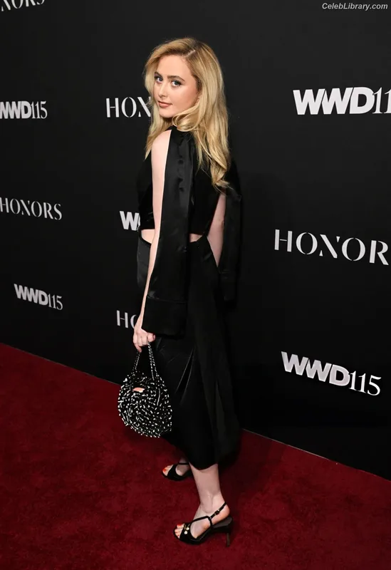 Kathryn Newton photo 20 of 1452