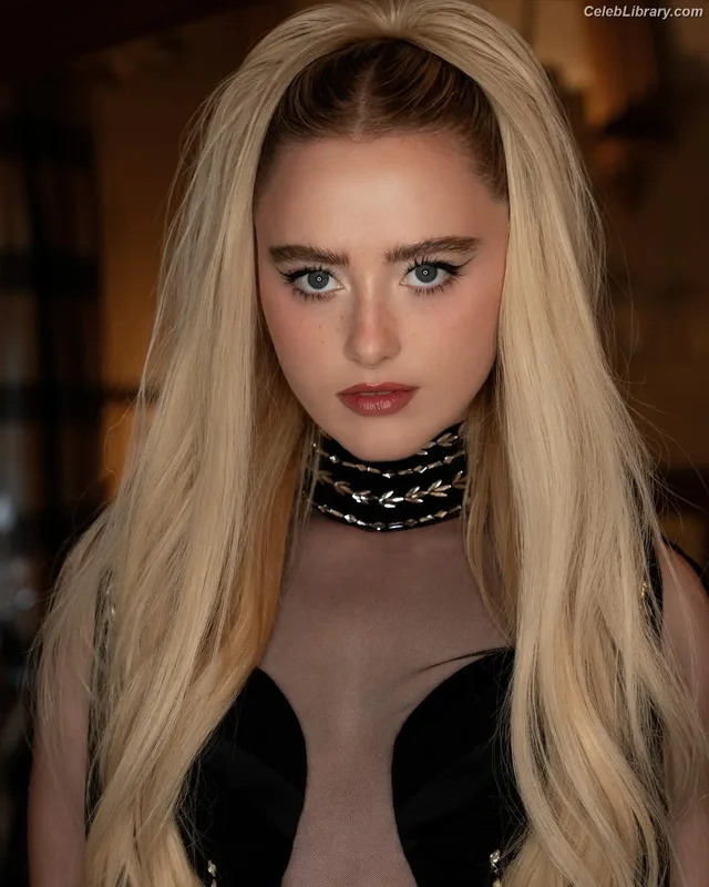 Kathryn Newton photo 4 of 1452