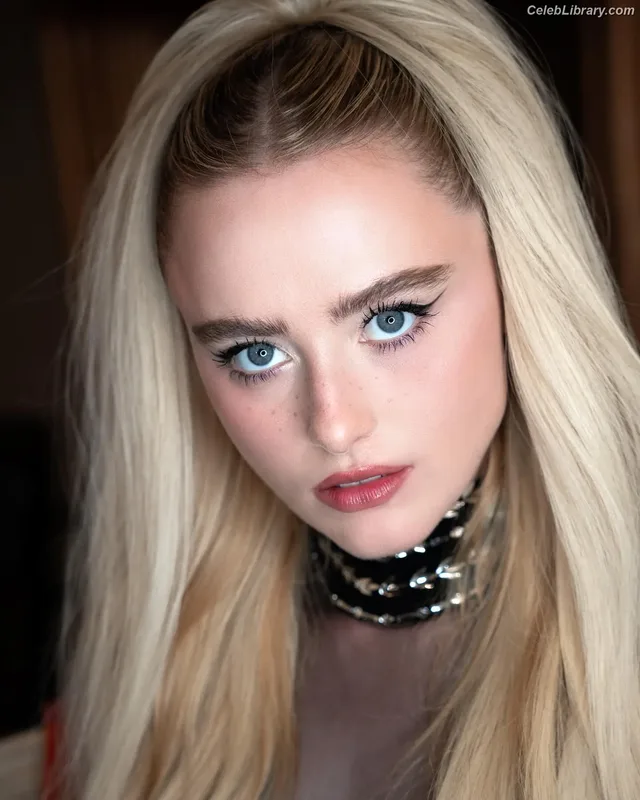 Kathryn Newton photo 5 of 1452