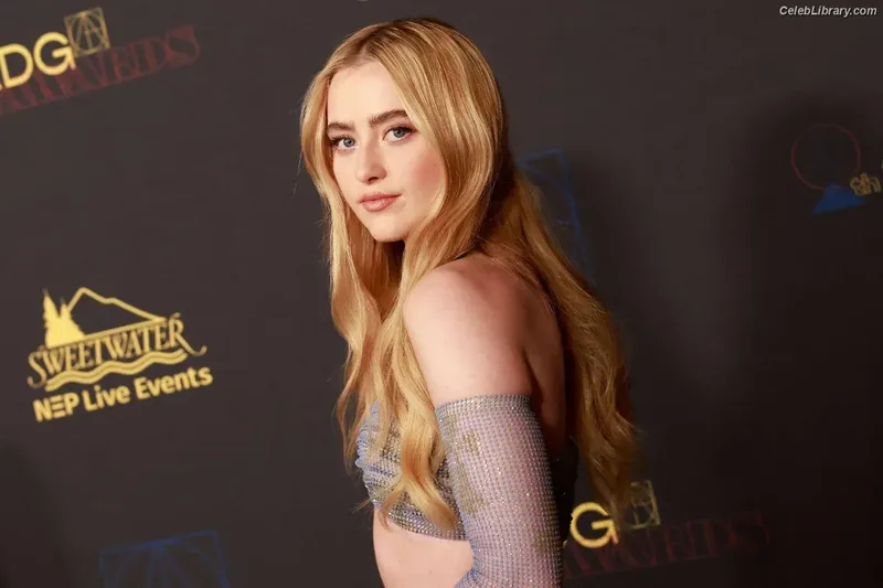 Kathryn Newton photo 6 of 1452