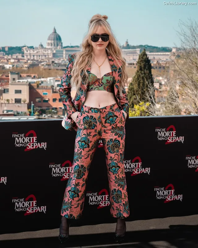 Kathryn Newton photo 7 of 1452