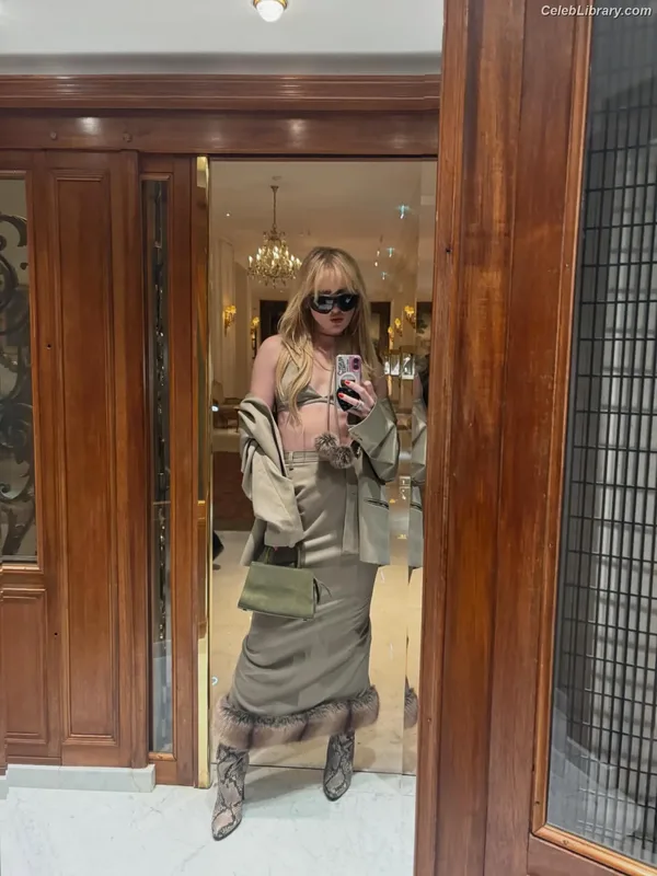 Kathryn Newton photo 21 of 1452