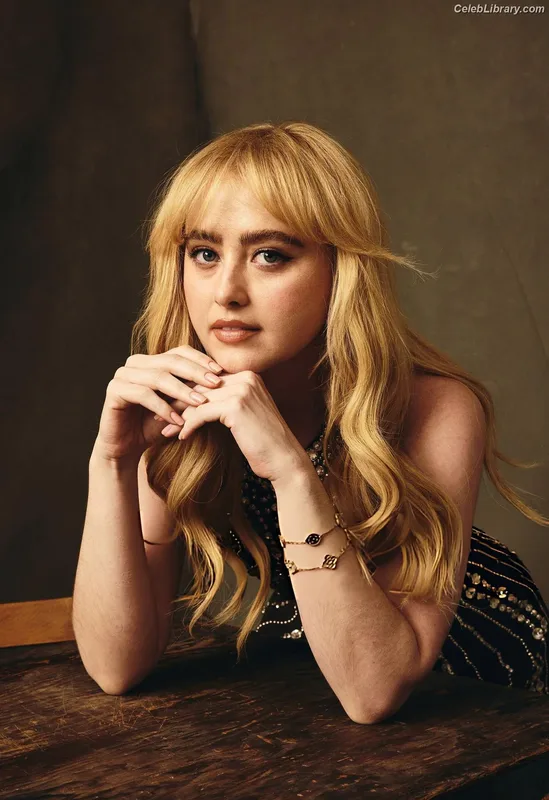 Kathryn Newton photo 5 of 1452