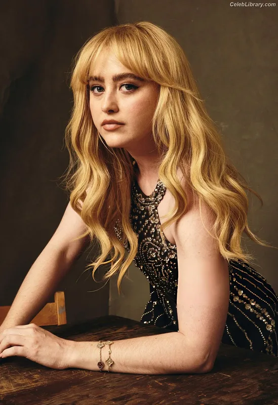 Kathryn Newton photo 7 of 1452