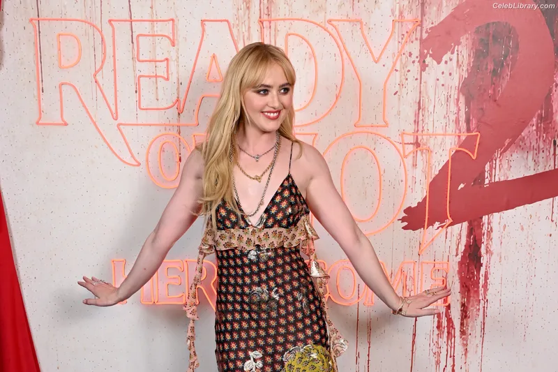 Kathryn Newton photo 23 of 1452