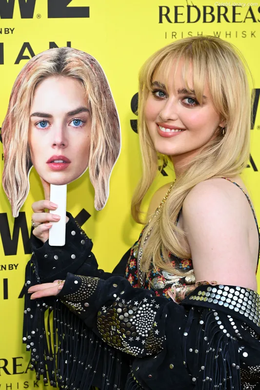 Kathryn Newton photo 7 of 1452