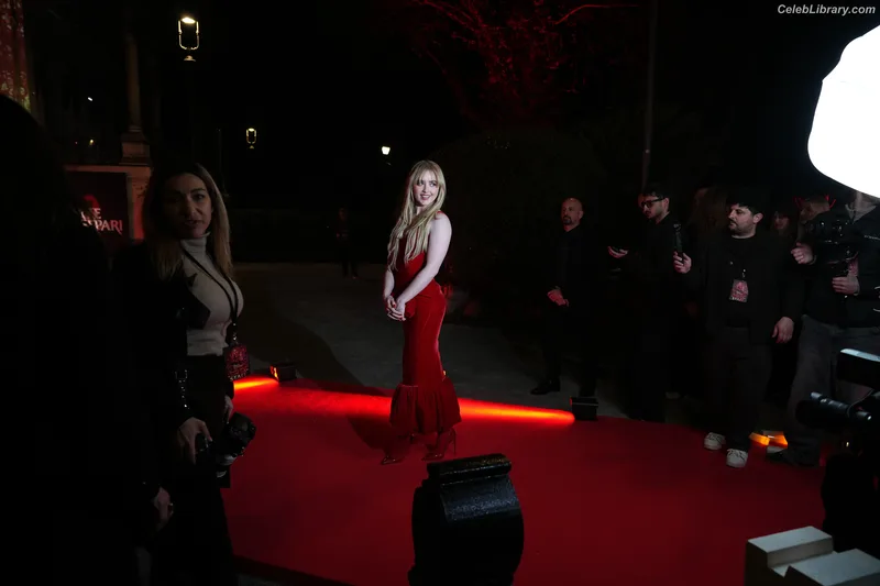 Kathryn Newton photo 6 of 1452