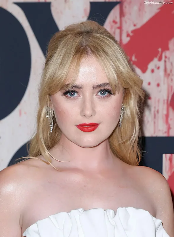 Kathryn Newton photo 10 of 1452