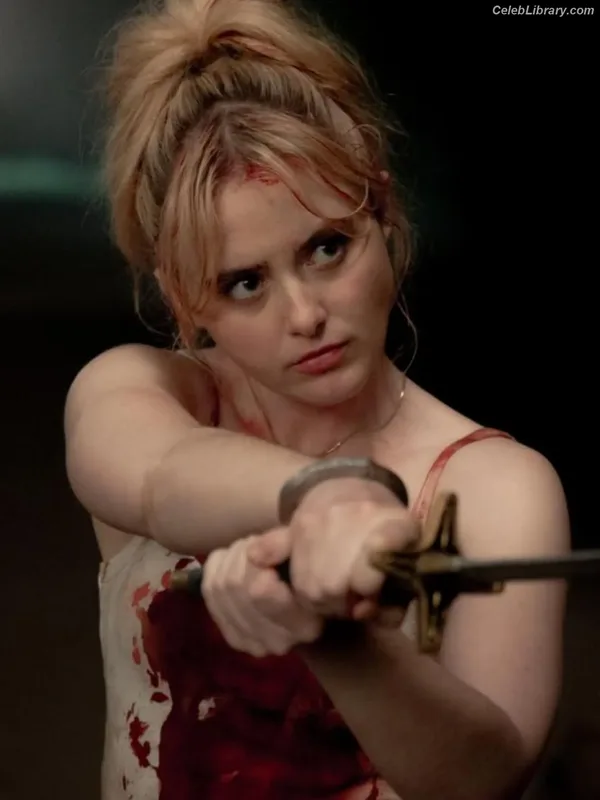 Kathryn Newton photo 23 of 1452