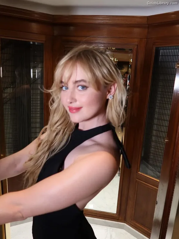 Kathryn Newton photo 13 of 1452