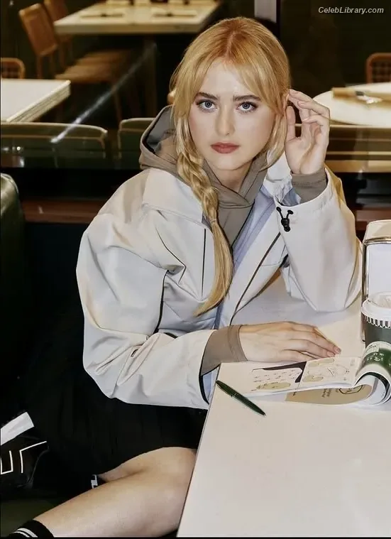 Kathryn Newton photo 4 of 1452