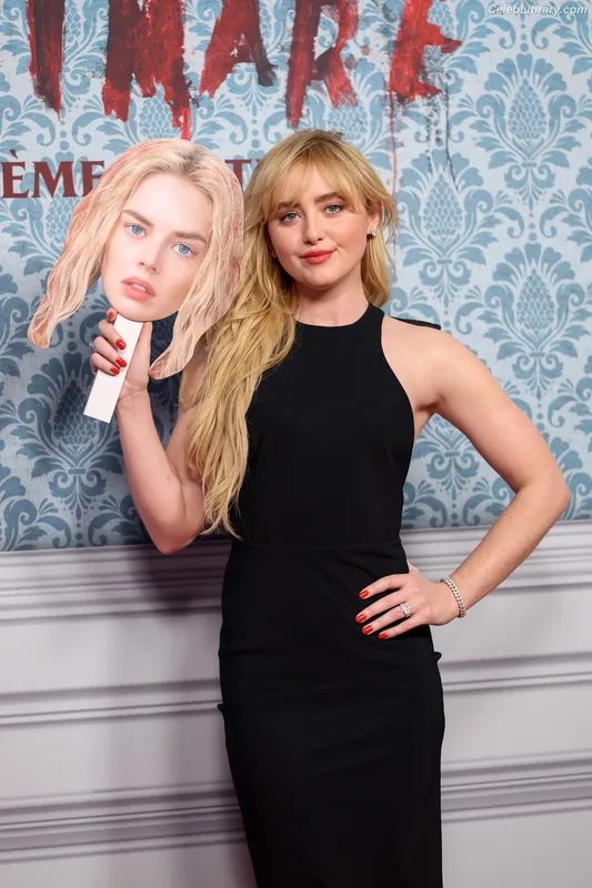Kathryn Newton photo 14 of 1452