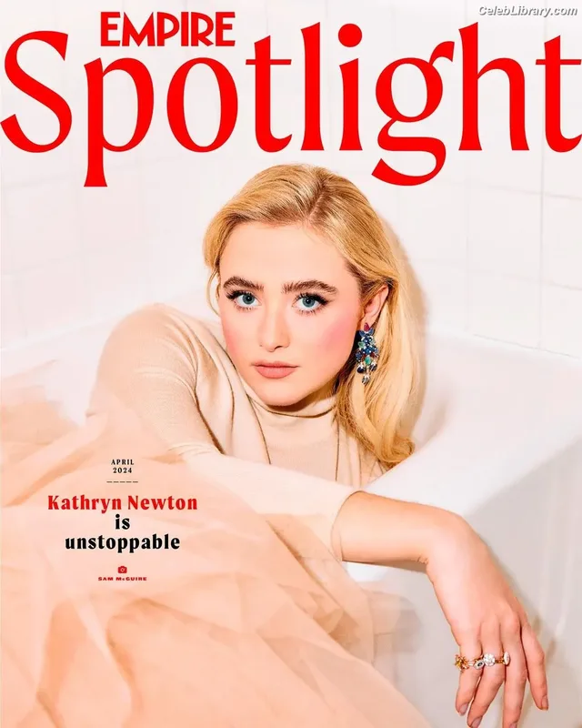Kathryn Newton photo 17 of 1452