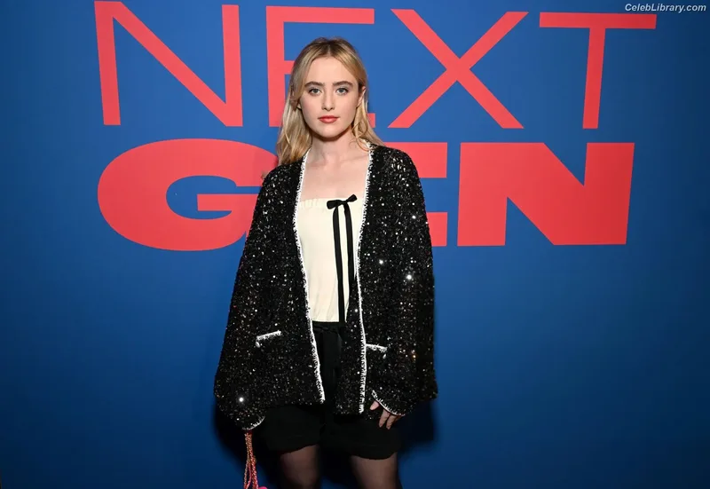 Kathryn Newton photo 2 of 1452