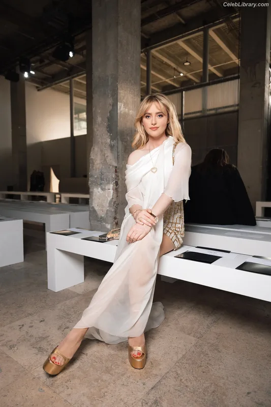 Kathryn Newton photo 18 of 1452