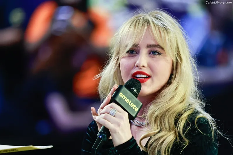 Kathryn Newton photo 5 of 1452