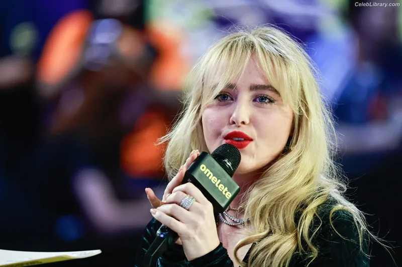 Kathryn Newton photo 7 of 1452