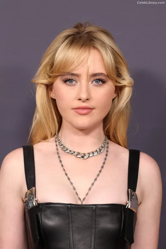 Kathryn Newton photo 8 of 1452