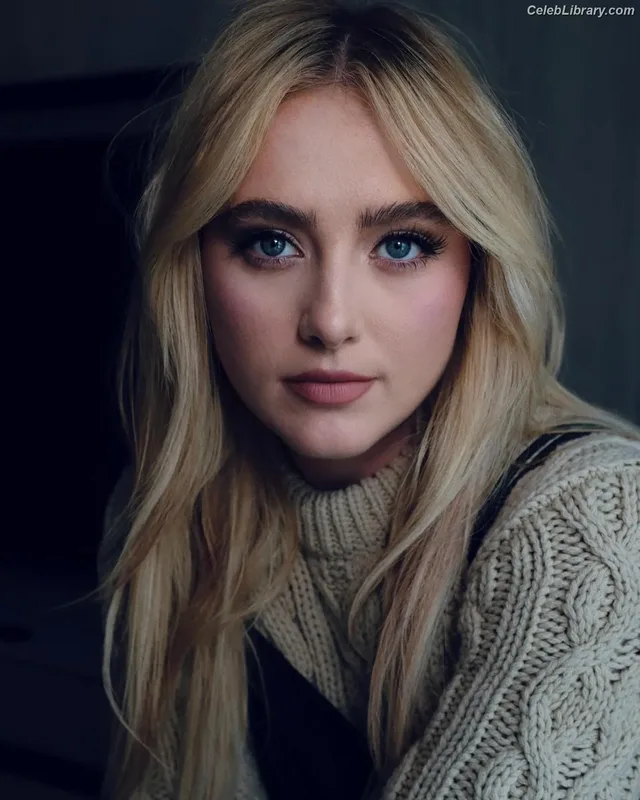 Kathryn Newton photo 6 of 1452
