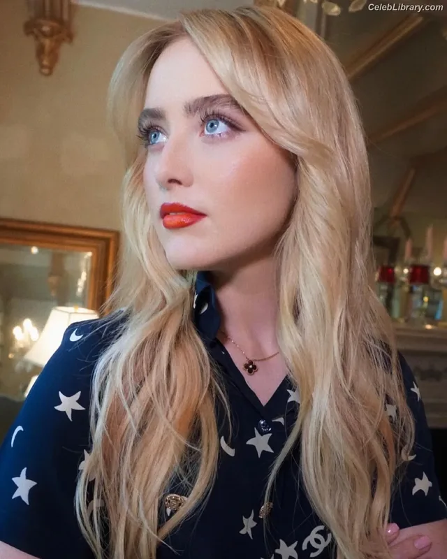 Kathryn Newton photo 12 of 1452