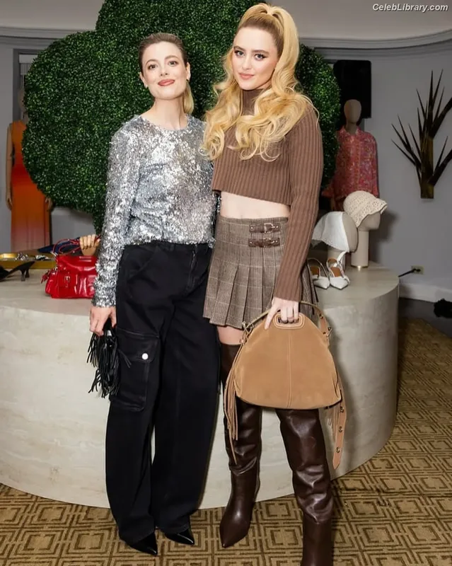 Kathryn Newton photo 1 of 1452